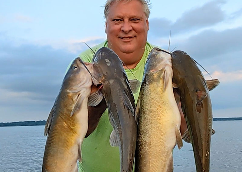 Catching Bass on the Upper Chesapeake Bay Grass Flats! 