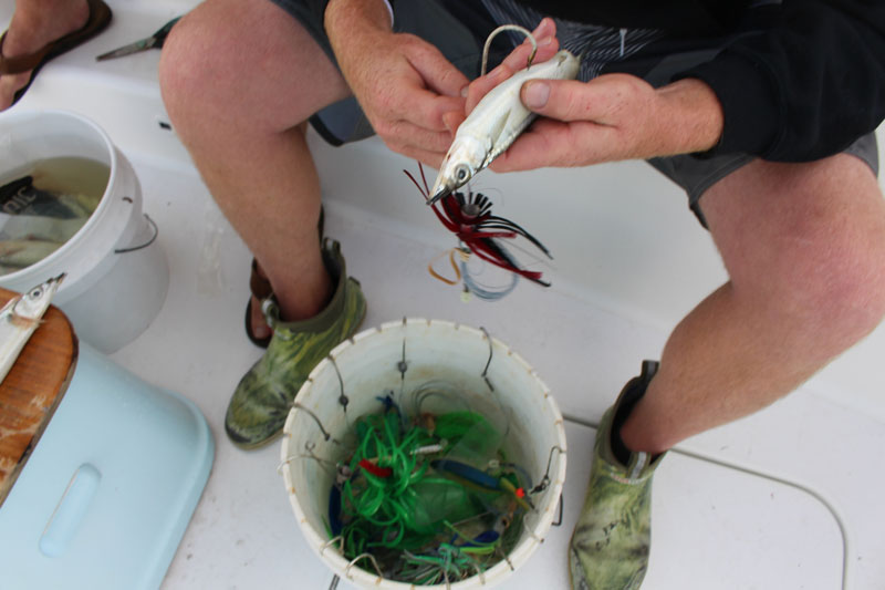 rigging a ballyhoo for trolling offshore