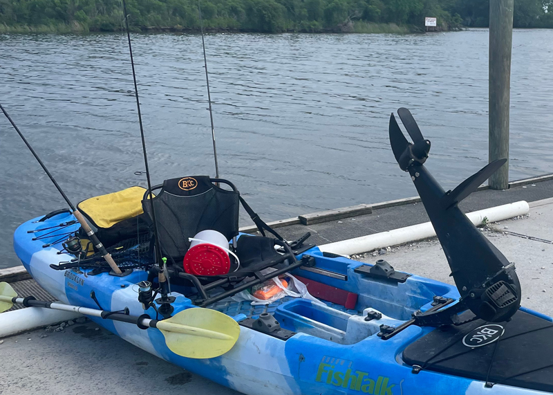 pedal kayak with a broken propeller