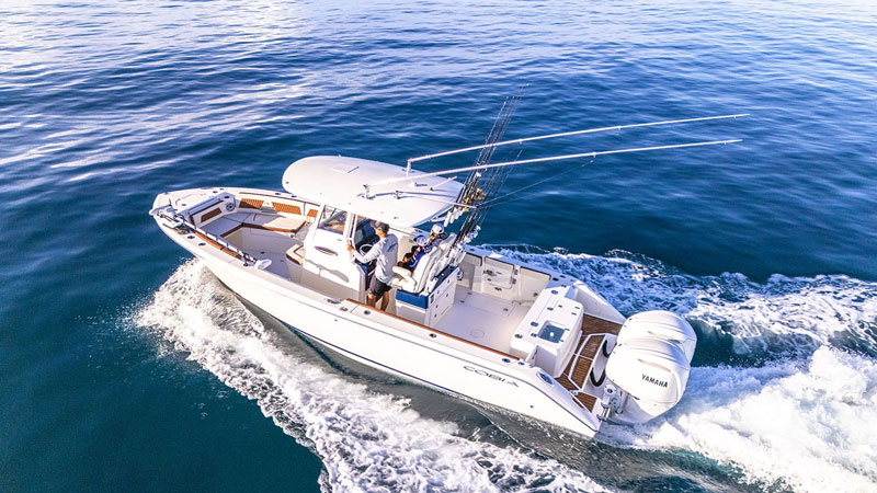 cobia 285 cc center console fishing boat