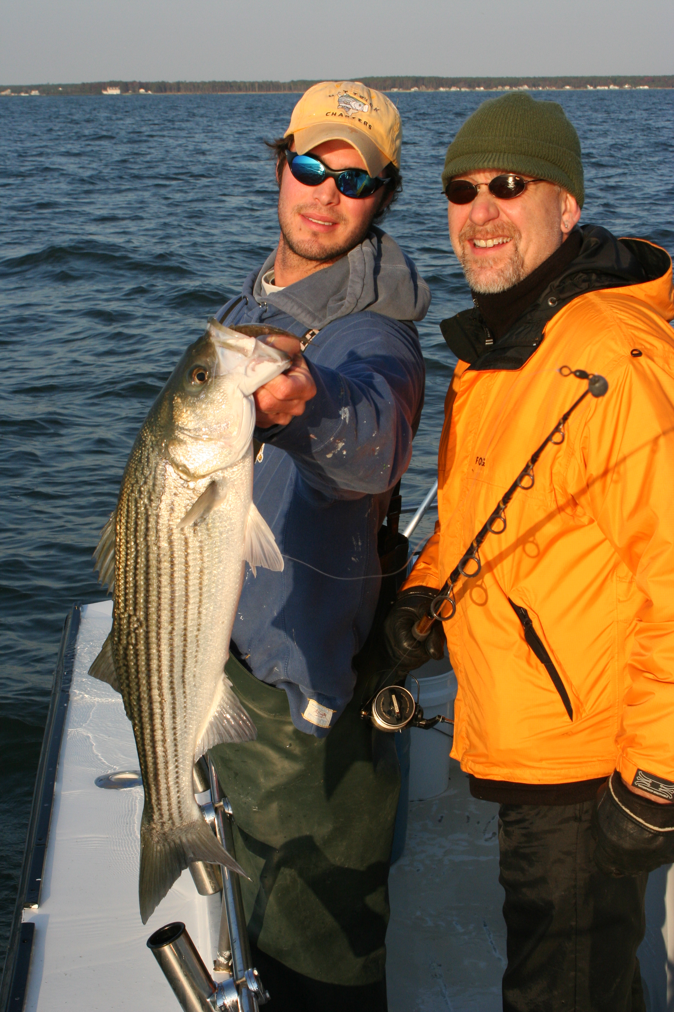 Spot lighting fish and catching them on the hover rig #fishtok