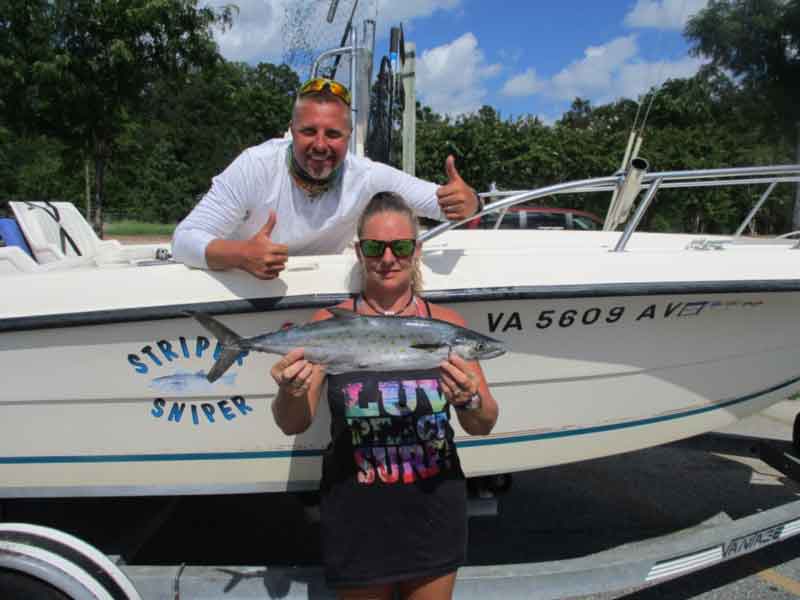 mackerel anglers with fish