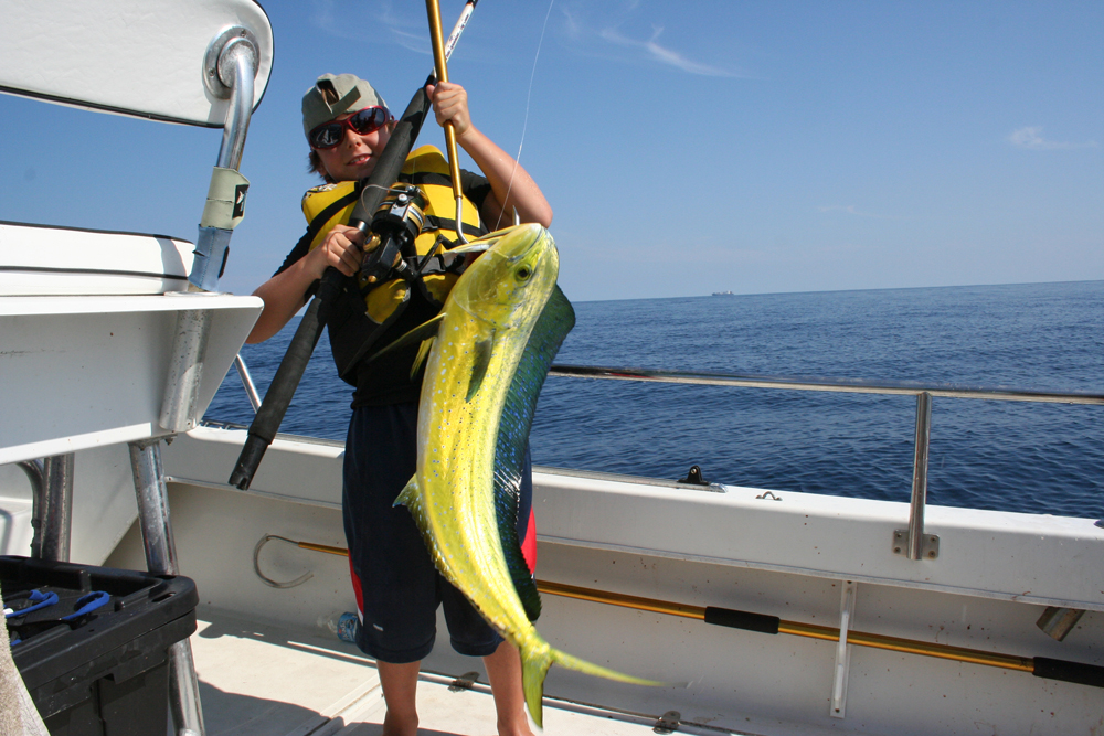 trolling for mahi with spinning reel