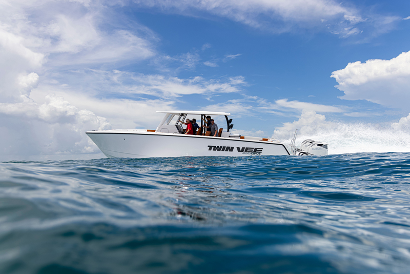 40 foot twin vee power catamaran center console fishing boat