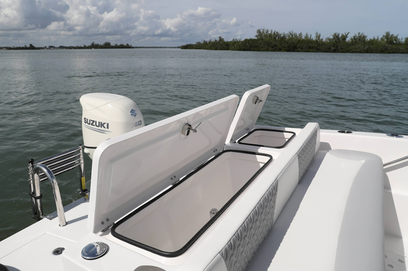 twin vee 24 transom