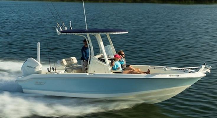 2024 Boston Whaler 220 Dauntless