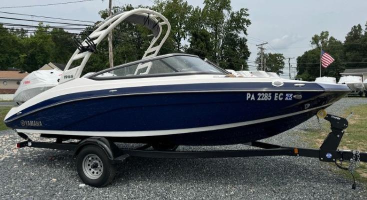 2022 Yamaha Marine 195S Bowrider