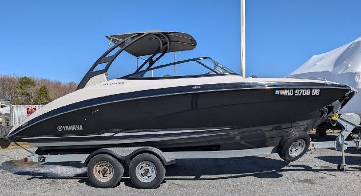 2019 Yamaha 242 Limited S